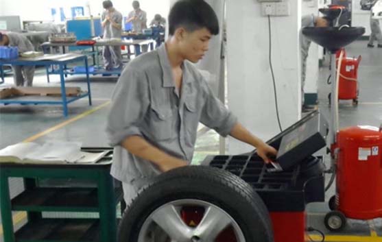 南昌汽車(chē)檢測(cè)教學(xué)設(shè)備